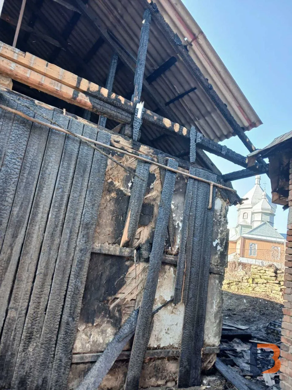 «Спалили траву на цвинтарі – спалили і нашу хату» - хто понесе  відповідальність?